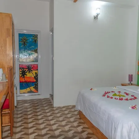 Chao Guest House Maafushi Exterior photo